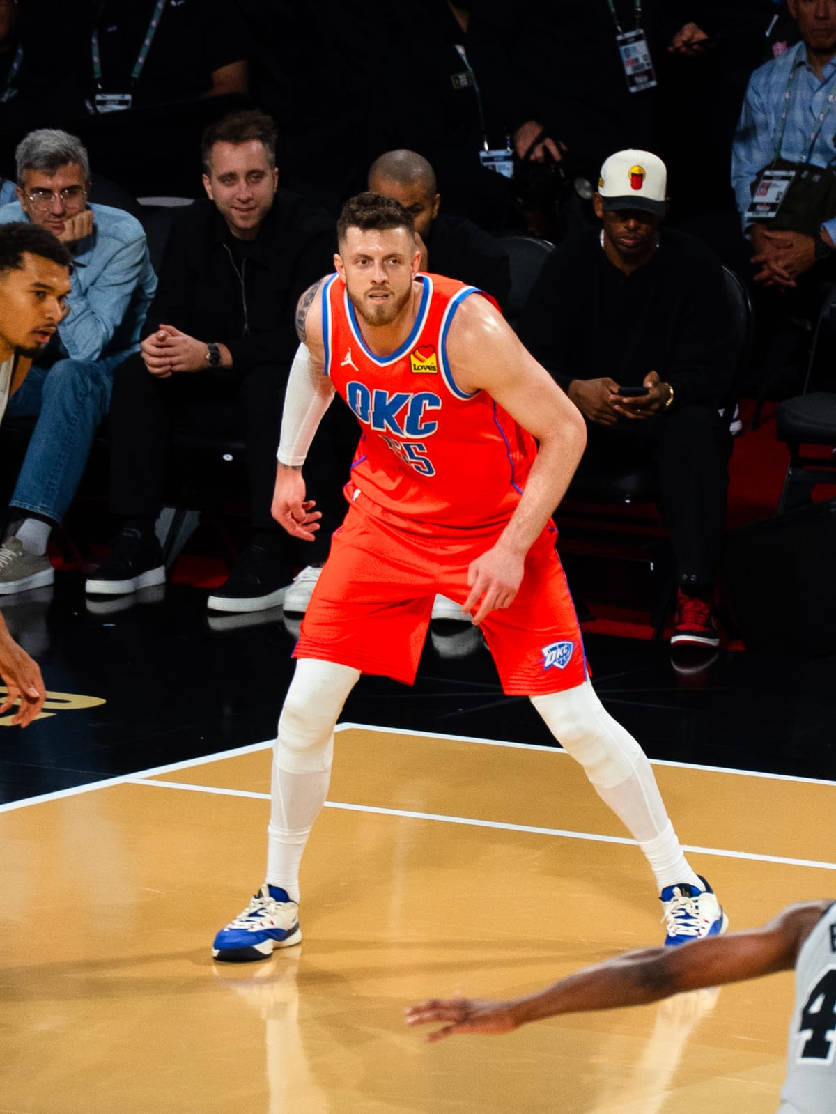 Thunder Re-Sign Isaiah Hartenstein to 3-Year, $75 Million Deal