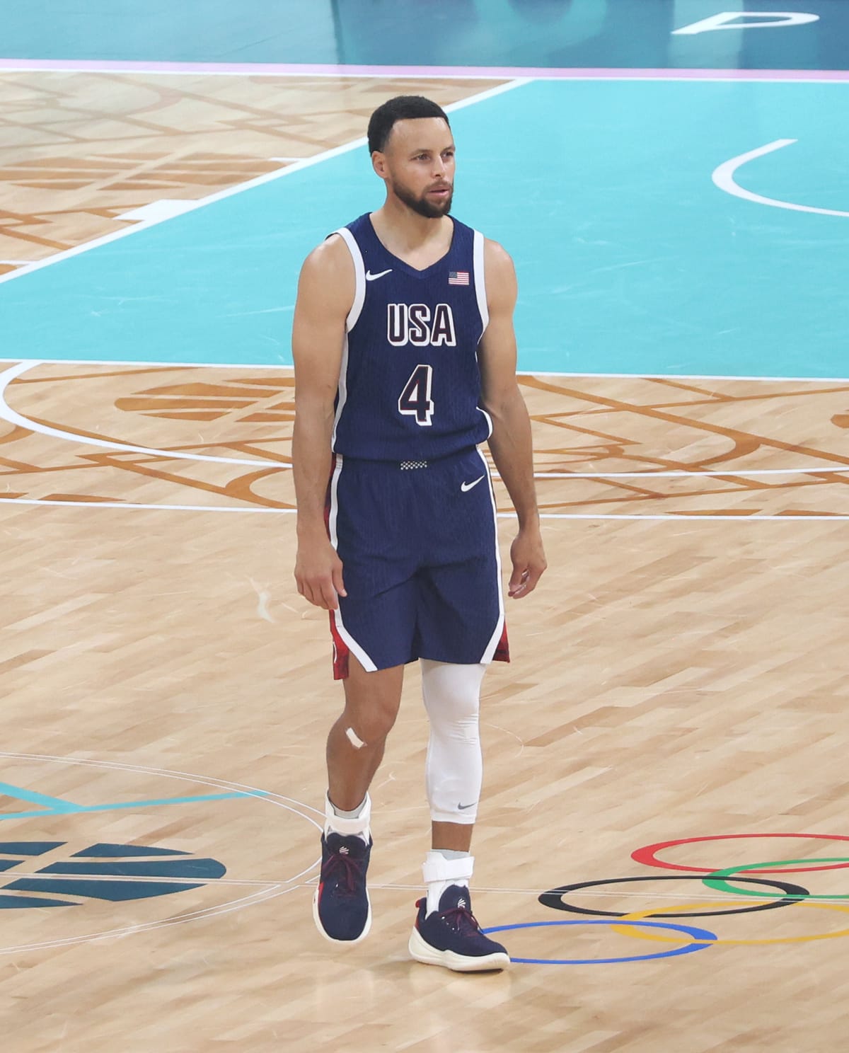 Stephen Curry Signs 10-Year Shoe Deal With Li-Ning After Under Armour Split