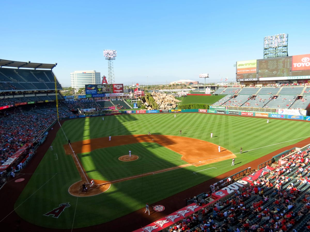 Stan Kroenke Agrees to Buy the Angels From Arte Moreno at a Record $4 Billion