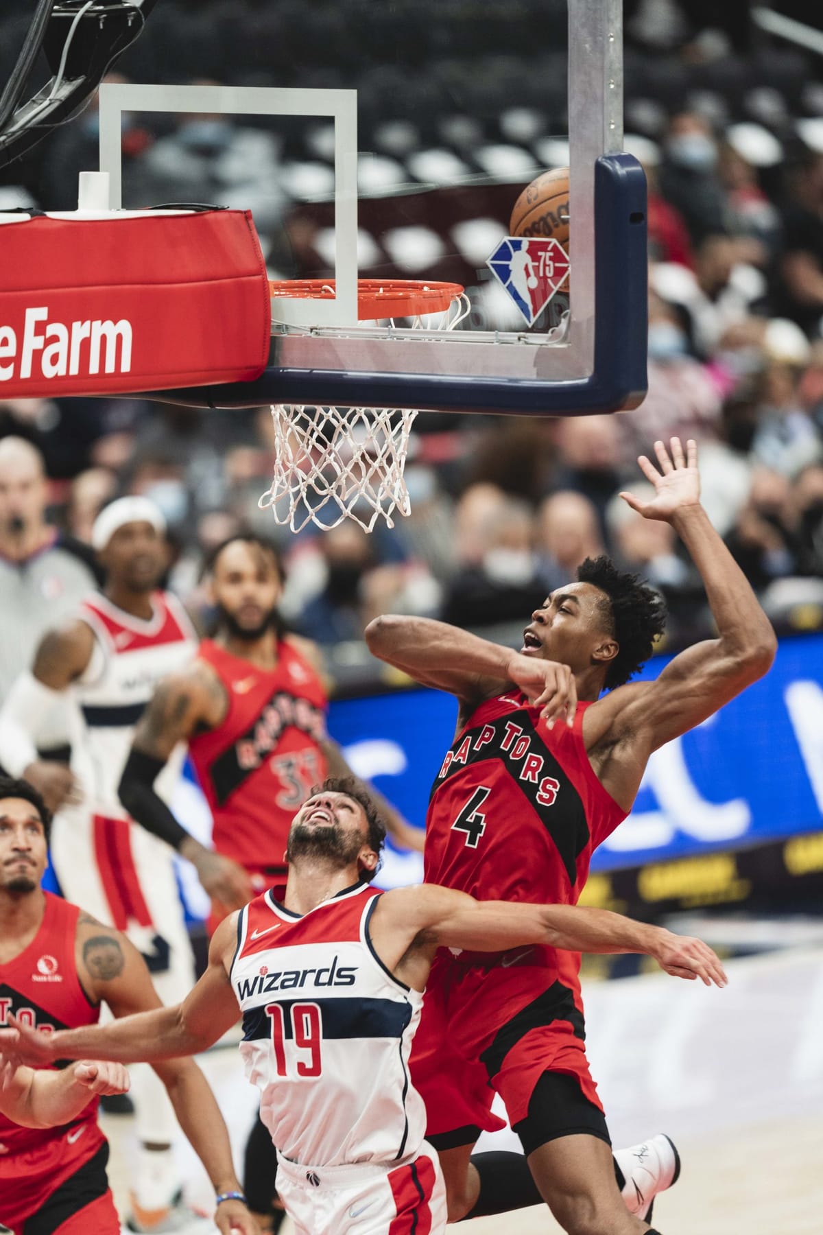 Heat Beat Raptors 129-105 in NBA's First-Ever Quebec City Game