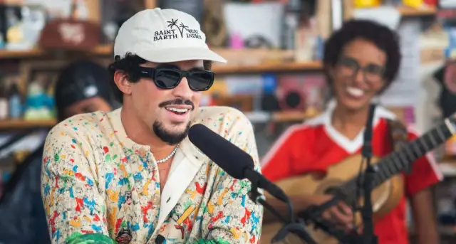 Bad Bunny brings "DeBÍ TiRAR MáS FOToS" to Tiny Desk Concert